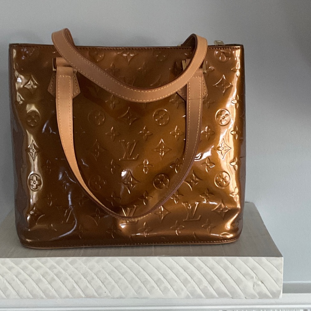 Louis Vuitton Houston Tote Bronze Leather
Monogram Vernis - Picture 4 of 10